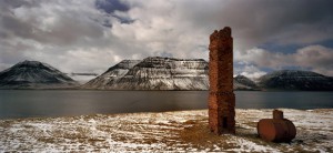 Hvalvei&eth;iminjar &aacute; H&oacute;li &aacute; Hvilftarstr&ouml;nd.
Eru enn uppistandandi